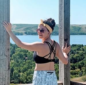 Meet your Posher, Jenaya rae